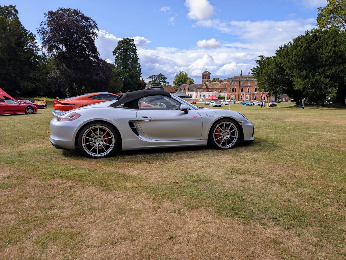 R19NP's tweet image. Great Sunday! Convoy and quick ☕ with a buddy, on way to a secret summer party 🤫

@fmsupercarclub annual Summer Jam - garden party, BBQ and screening of the British GP!

Lovely day, event, food and of course awesome people! 🥳

#FMSC #FMSupercarclub