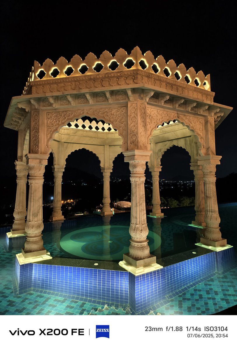AJ__abhinav's tweet photo. Vivo X200FE Low Light Camera Samples 📸📸....

#vivoindia #vivox200fe #vivoXfairmontudaipurpalace @Vivo_India #myudaipurvibes https://t.co/pj4ezu0BWT