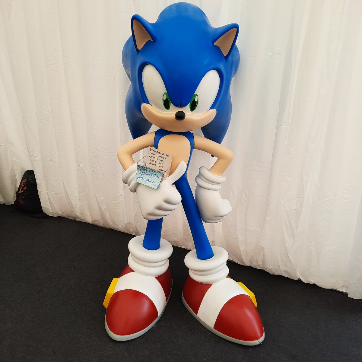 Before and after! We had our moments, but #sonic got a full respray big thanks to #tagcolors and <a href="/SonicTheComicUK/">Sonic the Comic - Online!</a>
