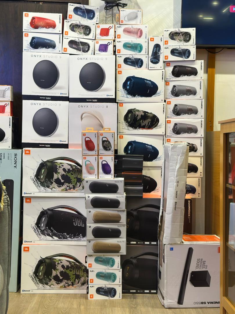 Thank God for a New Week and Happy New Week Fam ❤

What Gadget are you getting from Hopewise Gadgets this Week?