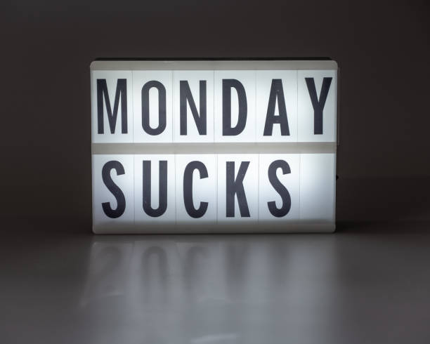 HAVE A HAPPY MONDAY TO EVERYONE, ANYWAY !!!