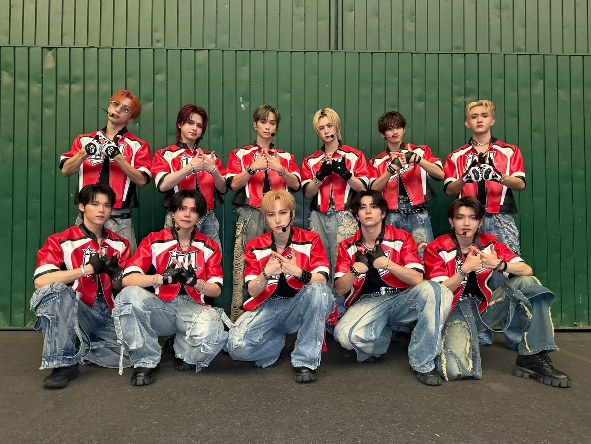 oricon's tweet photo. INI、2年連続で
『Show！音楽中心 in JAPAN』出演❗️

力強い圧巻のパフォーマンスで
埼玉ベルーナドームの熱気がさらにUP🔥

「DOMINANCE」韓国語バージョン初披露

✍🏻ライブレポ
https://t.co/hoBNd00b4I

#INI @official__INI https://t.co/2HUjrP1iiQ