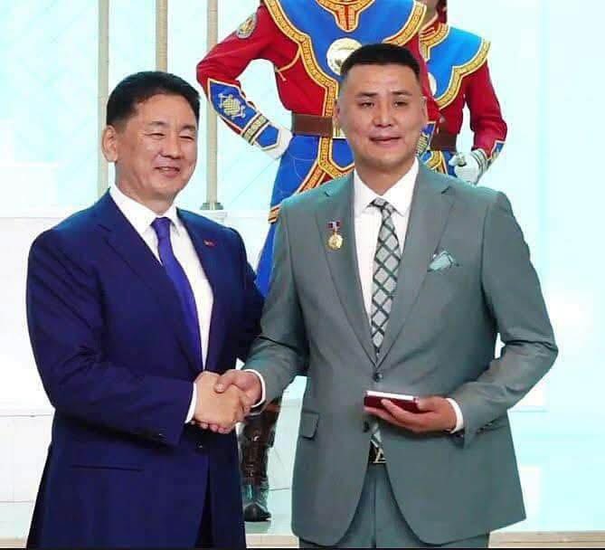 Баярлаж бахархаж байна аа. 🇲🇳