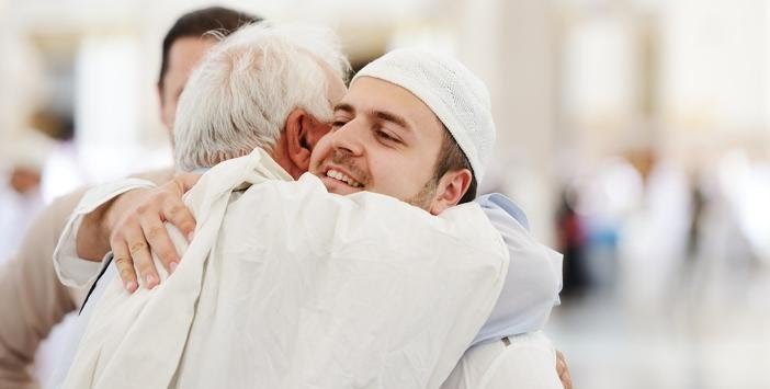 Rasûlullah ﷺ şöyle buyurdu:

“Birbirinizi sevmedikçe gerçek manada iman etmiş sayılmazsınız”

(Müslim, İman 93)