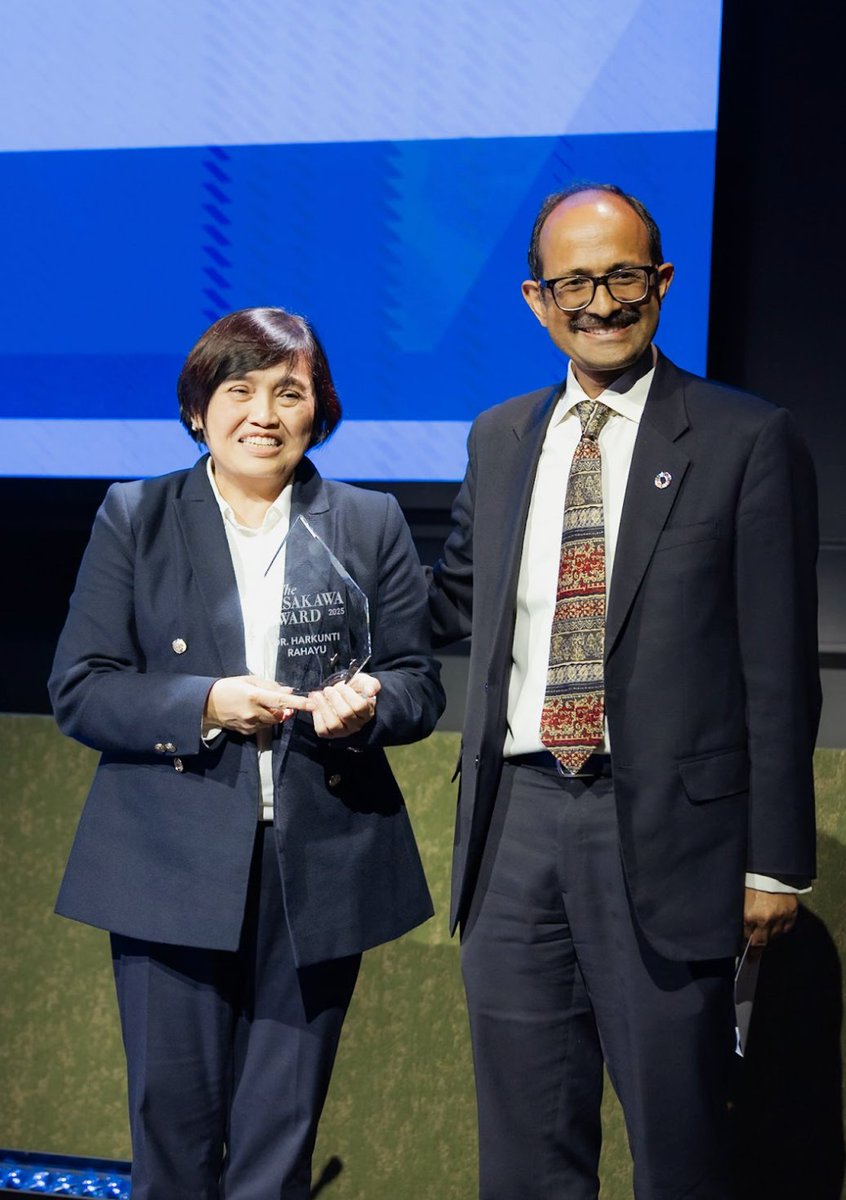 🎉Congrats to Prof. Harkunti Rahayu – 2025 Sasakawa Award Laureate! 🏆

A global leader in DRR, Prof. Rahayu’s work on early warning systems, community preparedness &amp; resilience is shaping safer futures worldwide. 🌍

🌐 Learn more: ibit.ly/MuReA
📷 GPDRR 2025