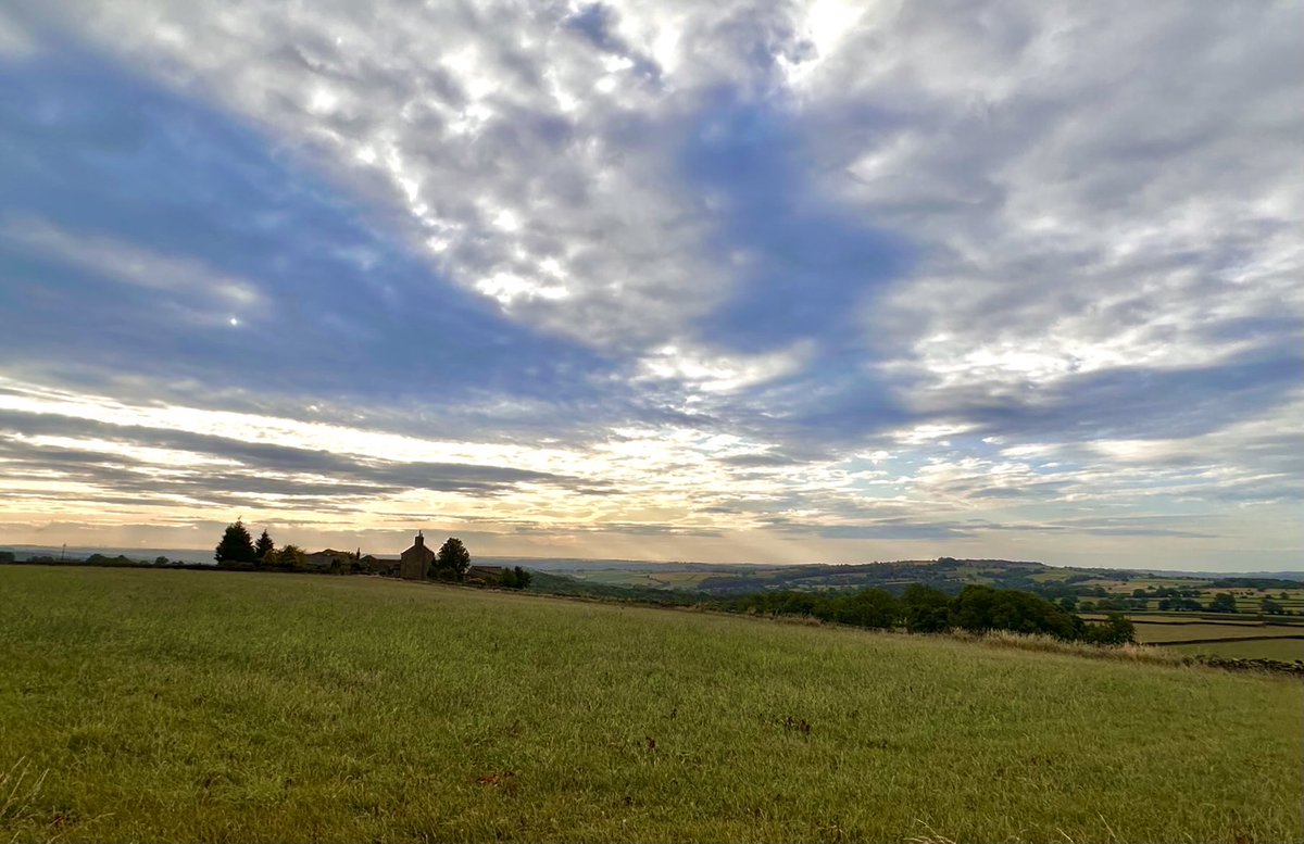 Towards Barnsley, 6.44am, Monday. I’ve been elsewhere, and away, got into different habits, done stuff, avoided other stuff and it’s an agreeable morning!
⁦<a href="/IMcMillan/">Ian McMillan</a>⁩