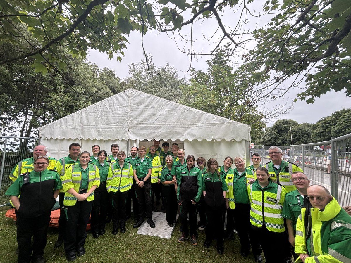 What a fantastic weekend joined by amazing <a href="/SJACymru/">St John Ambulance Cymru</a> people supporting the <a href="/walesairshow/">Wales Airshow</a>! The weather improved on day 2 to facilitate a stunning display 🏴󠁧󠁢󠁷󠁬󠁳󠁿