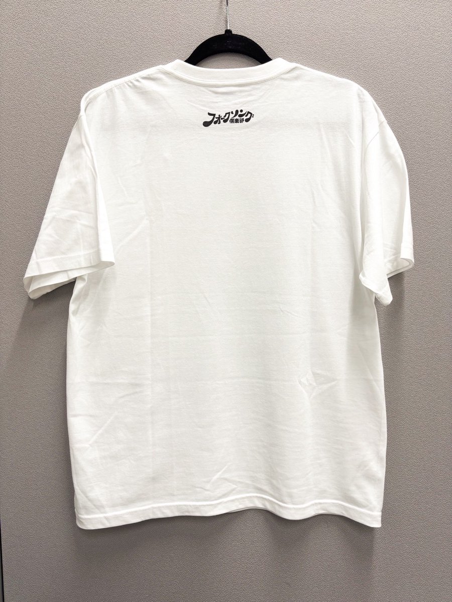 OLEDICKFOGGY's tweet photo. 伊藤雄和&amp;フォークソング倶楽部 / NICE FOLK T-SHIRTS 通販開始！

Art Work / 伊藤雄和
Price / 3,500 yen（Tax in）
Print Collar / Black / Khaki
Body / United Athle
4.7oz Regular Fit T-Shirts
Style No. 5300-01
Size M / L / XL

通販購入サイト
https://t.co/cLfisjCQDO https://t.co/yVMB1Zvaeh
