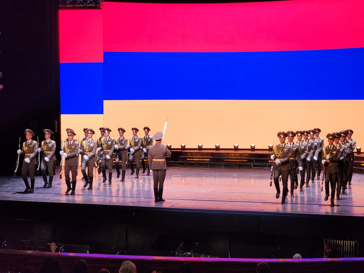 AndrewTurnerCAN's tweet image. Une magnifique célébration du 30e anniversaire de la Constitution arménienne. Le Canada est fier de soutenir la souveraineté de l’Arménie, et nos deux pays partagent un engagement fort envers la démocratie et l’état de droit.