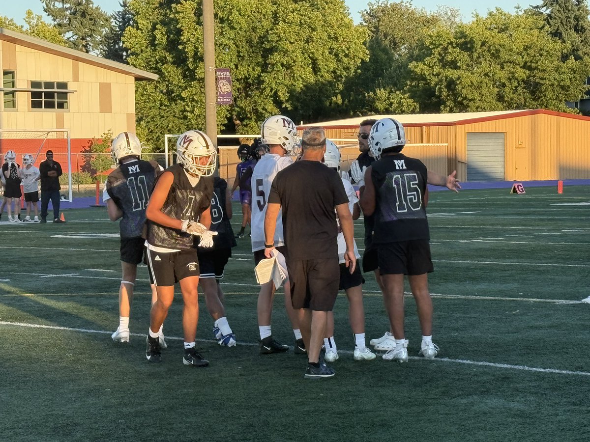 FosterHSFB's tweet image. Thanks to @decatur.football tj_raidersfb @garfieldfootball @mercerislandfootball and @rentonfootball for participating in our Summer 7 on 7 and Linemen Challenge Series!!! We appreciate the work in helping us get better!!! #teachu #linemanchallenge  #7on7 #fosterDNA #dogvsdog