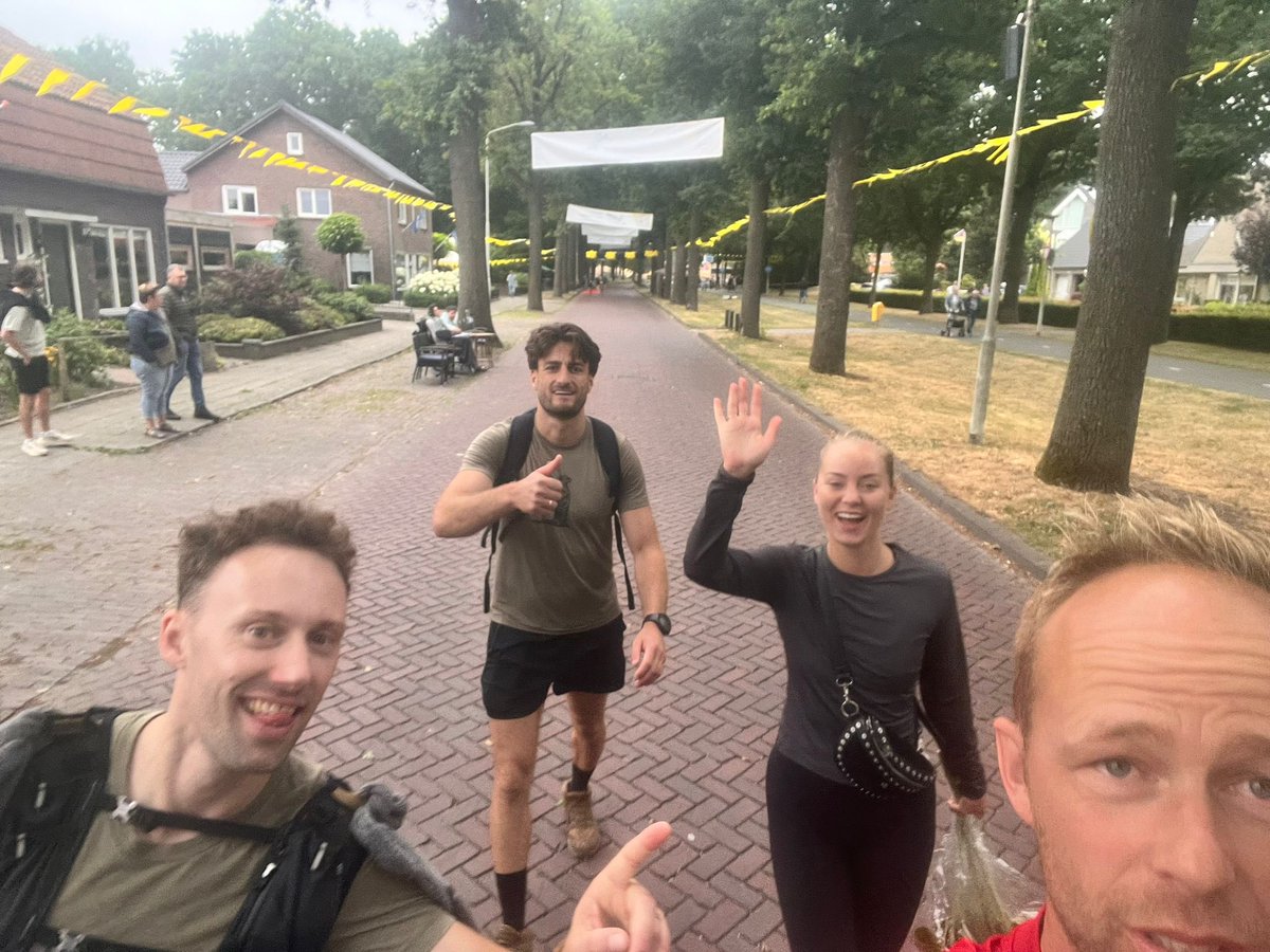 RuthRides's tweet photo. What an event! 80 kilometers of walking! I have deep respect for people who do these kind of events often. What an incredible effort. I am proud of both finishing and finishing within this timeframe. And what a lovely group to walk with! #kampvankoningsbrugge https://t.co/ELEejC40DG