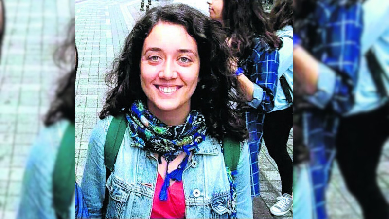 📌Portre
Büşra Mete: Gülen gözleriyle meraklı ve inatçı ruhlu

🔹Büşra'nın cins bilinci, kadın özgürlük mücadelesine olan yaklaşımı zamanla gelişti. Dünyayla kurduğu ilişkide değişim ve dönüşüm yarattı. Rojava'da olan devrimin onu en heyecanlandıran ve meraklandıran yanı ise