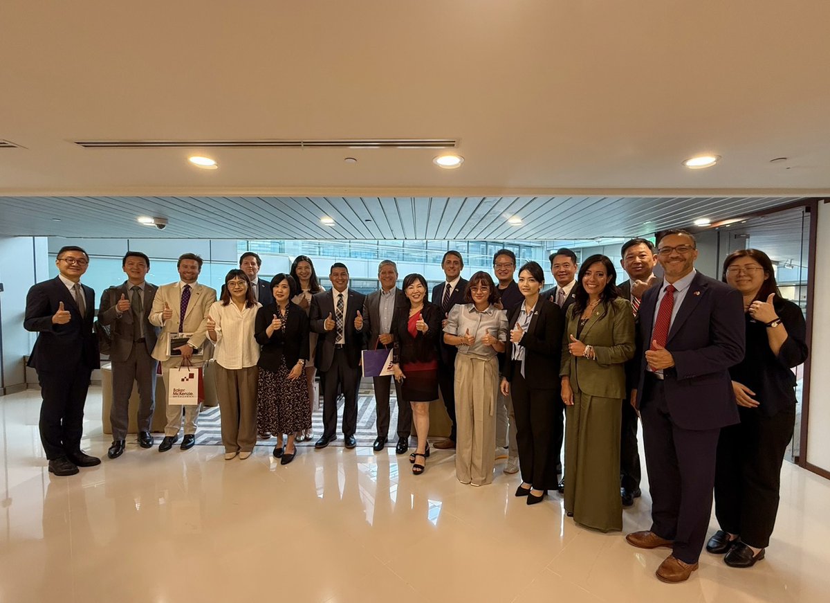 AmChamTaiwan's tweet image. We recently hosted two U.S. Congressional Staff Delegations last week. Many visiting Taiwan for the first time. We exchanged views on talent, tech, and the U.S.-Taiwan business partnership. Grateful for the chance to engage and big thanks to @MOFA_Taiwan as always!