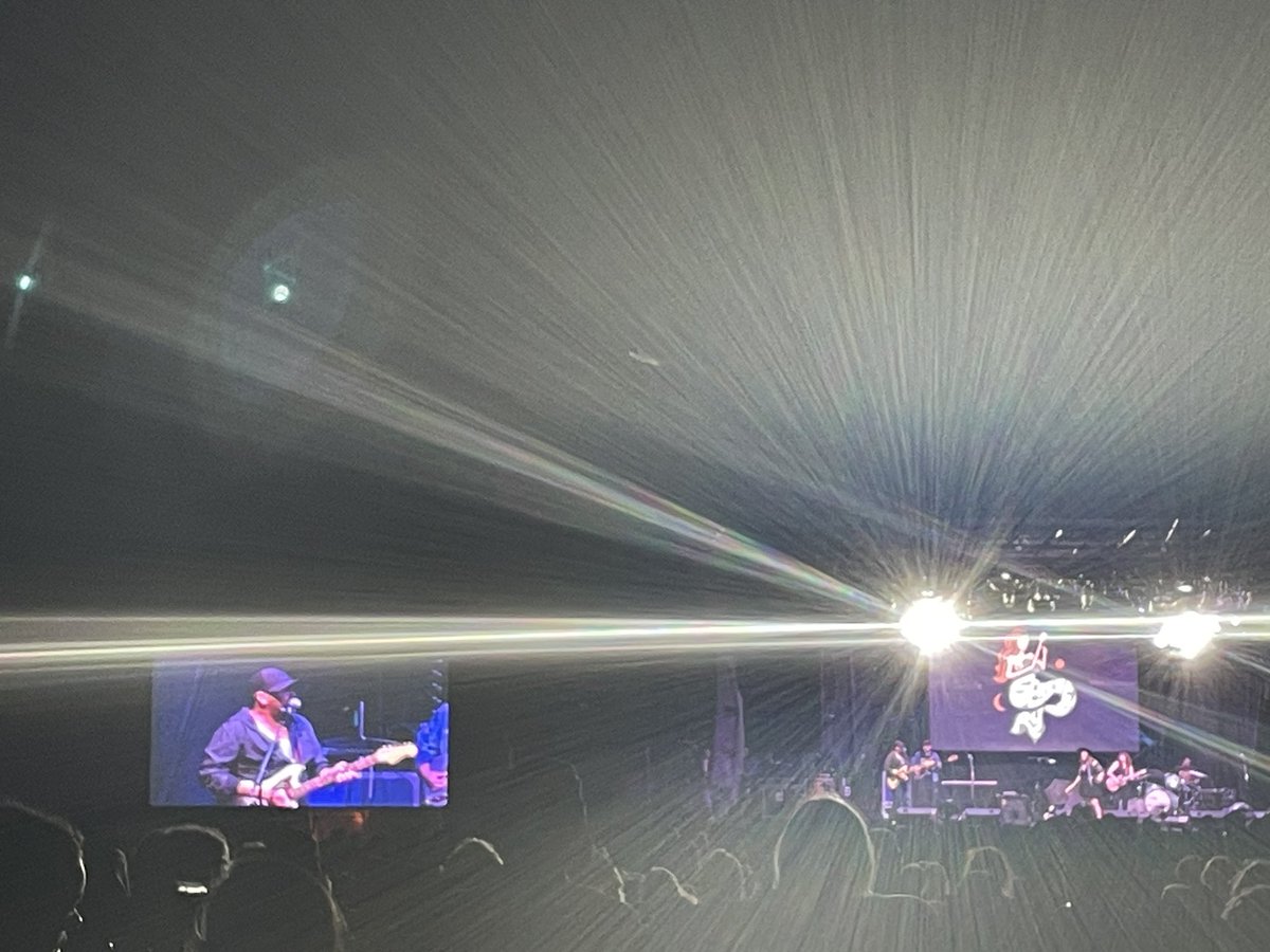WOW — so many favourites <a href="/serenaryder/">Serena Ryder</a> <a href="/JuTaylor8/">Jullian Taylor</a> <a href="/HawksleyWorkman/">Hawksley Workman</a> … amazing!! <a href="/mariposafolk/">Mariposa Folk Festival</a>