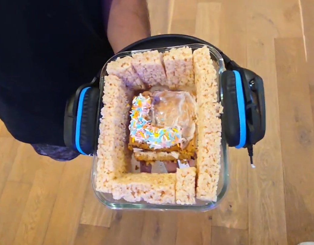 FaZeClan's tweet image. Who did it better? @qtcinderella