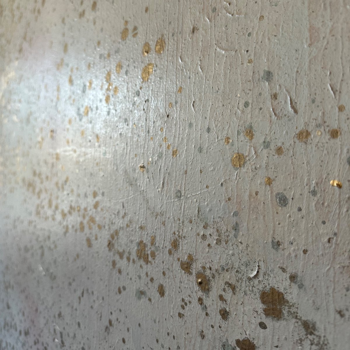 this summer sojourn 
on road again, home again
golden drops on white 

#haiku #3lines #micropoetry #ZOF