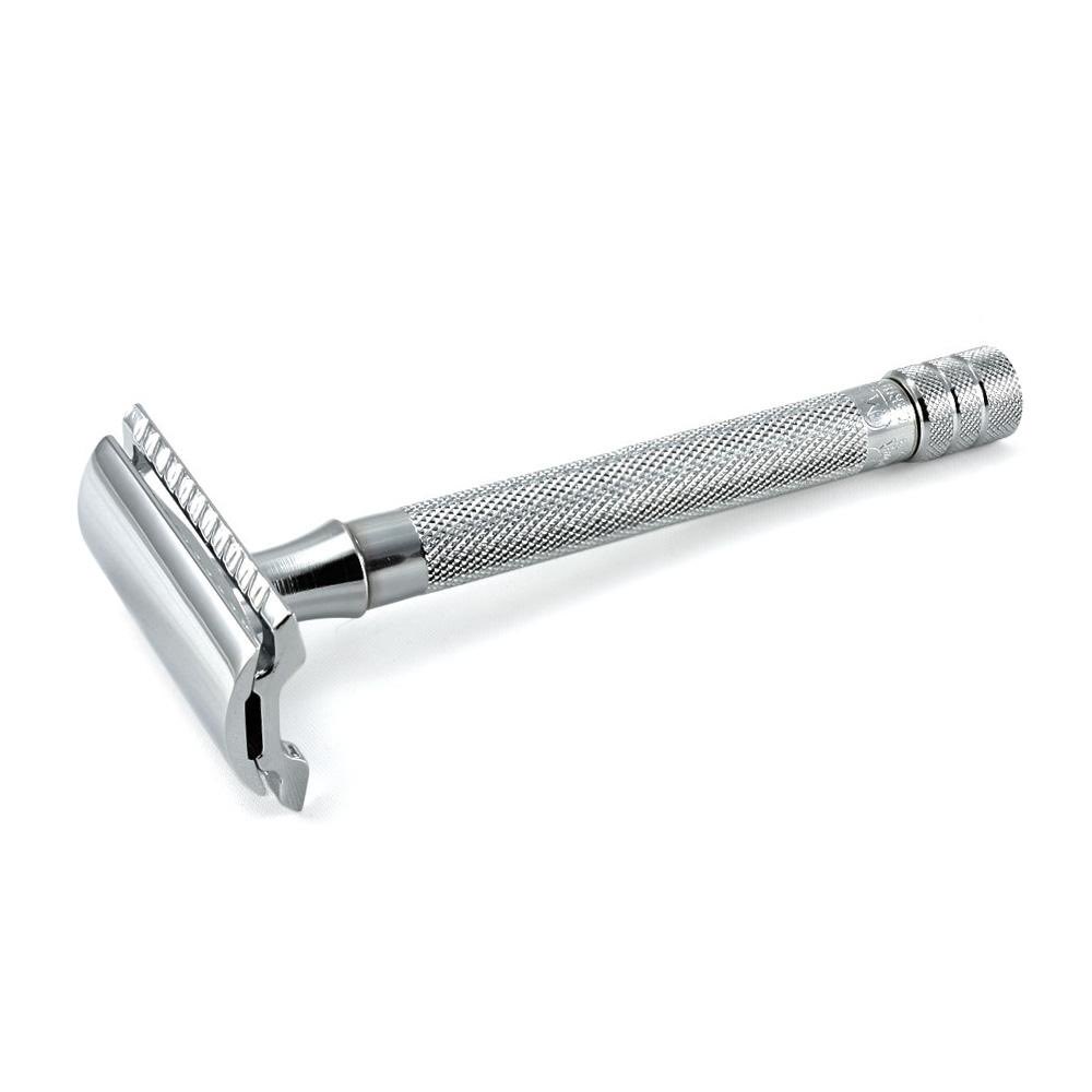 chrisakvn's tweet image. Just got my first safety razor (Merkur Mk34c) and can’t believe how badly I’ve been getting scammed by Gillette my whole life.
Guys - switch to one of these asap. Way better shave and ridiculously cheaper (100 double sided blades for $8 - so effectively like $0.04 per blade).