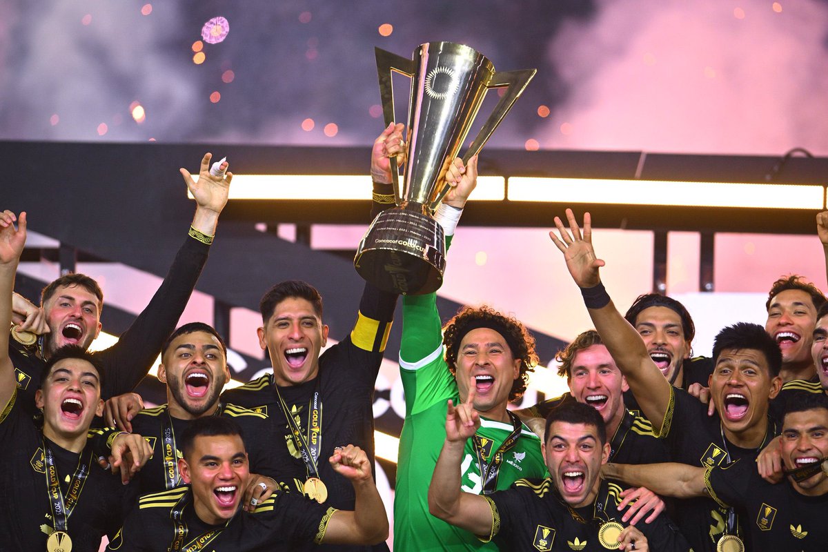 Pavel Pardo (@pavelpardo8) on Twitter photo ¡Campeones, <a href="/miseleccionmx/">Selección Nacional</a>! 🇲🇽🏆
El esfuerzo, dedicación y sacrificio dieron frutos. Hoy, México es Campeón de la Copa Oro CONCACAF 2025 contra Estados Unidos.
Excelente trabajo de todos, cuerpo técnico, jugadores y afición. ¡Campeones, <a href="/miseleccionmx/">Selección Nacional</a>! 🇲🇽🏆
El esfuerzo, dedicación y sacrificio dieron frutos. Hoy, México es Campeón de la Copa Oro CONCACAF 2025 contra Estados Unidos.
Excelente trabajo de todos, cuerpo técnico, jugadores y afición.