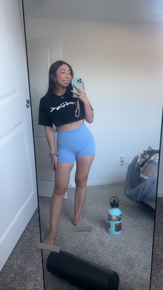 playing minecwaft with my org <a href="/GhostGaming/">Ghost Gaming</a> 

ttv/rencognito