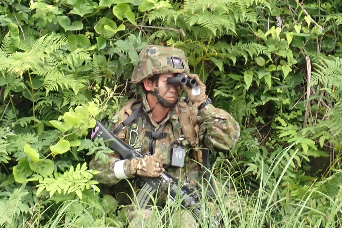 7th_Inf_Kyoto's tweet image. 【連隊訓練検閲➀】
作戦地域に部隊が集結しました。
7連隊の任務は攻撃部隊となり、目標を奪取、確保すること。
偵察の結果を元に攻撃前進を開始します。
#福知山