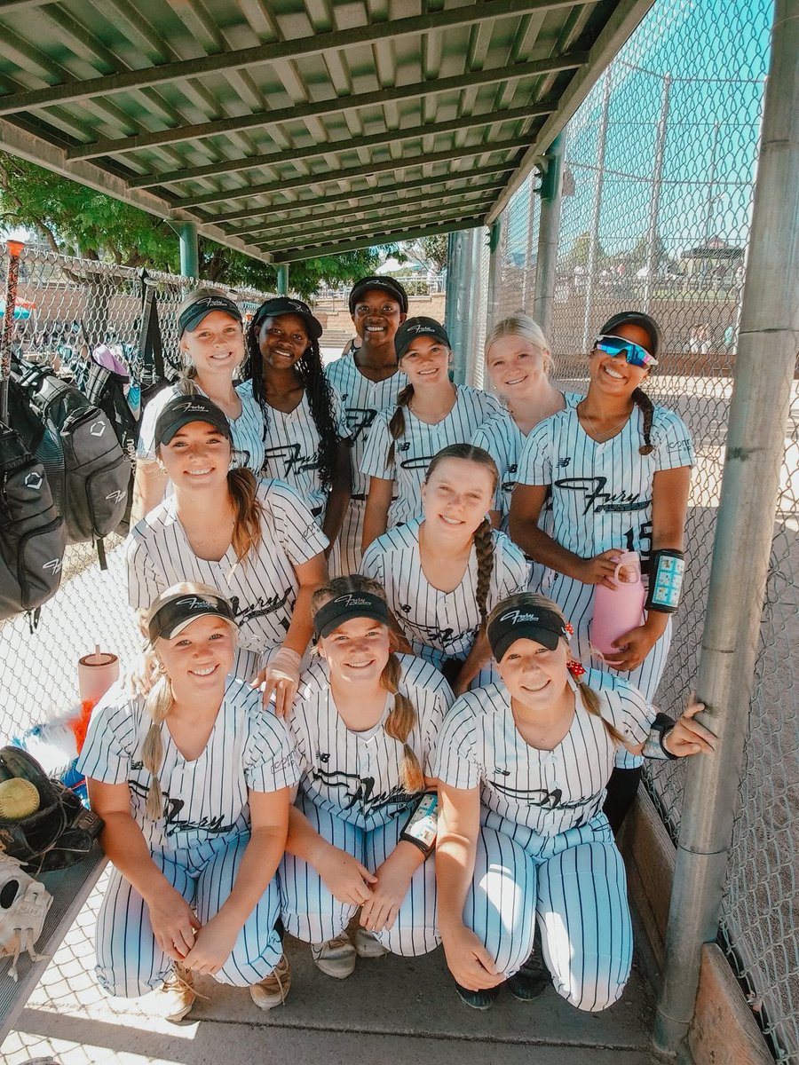 EllaCoburn_5's tweet photo. 💥What a week in Colorado!💥

Ended the week 4-3-1! I came back stronger after a tough weekend at scenic city, and I’m ready to build on it in 4 days @legacyshowcase1! 

Special shoutout to @MarinWhite96298 for catching almost every single inning this week, and @ReaganHays_08 for stepping in to help out, you both are rockstars! I love stepping on the field with this team SO much! 

@GAFURYVandiver @NGHSVIKINGSB @CoachMonica35