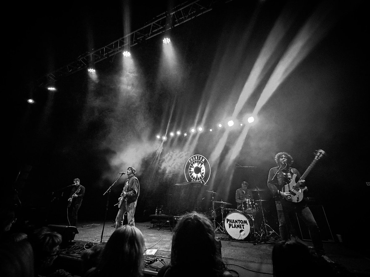 CrispyNooda's tweet photo. Phantom Planet- Canopy Club, 7/6/25, Urbana, Illinois. @phantomplanet https://t.co/a0Hzaub1PM