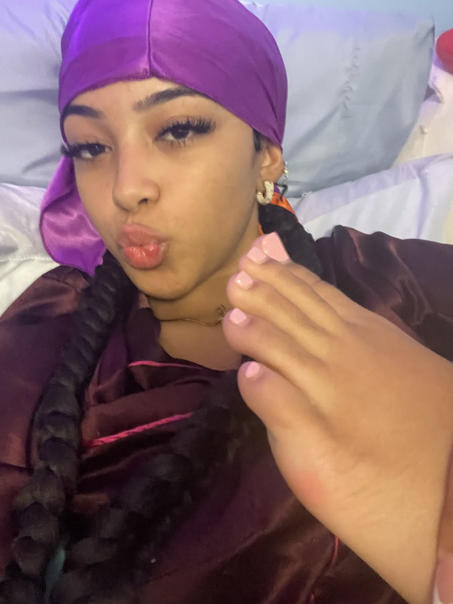 unfeetgettable tweet media