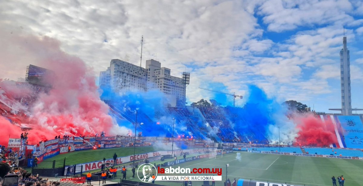 7411Hinchada's tweet photo. Una vez mas quedo demostrado que la fiesta esta en un lado solo, y hoy se vio clarito que esta hinchada esta a años luz de las demás, metiendo fiesta color, innovación siempre. https://t.co/Rzh4uQghTt
