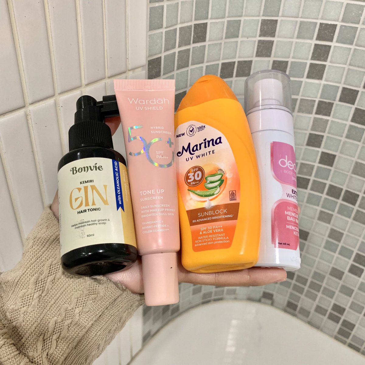 ADULTING ERA.. restock produk yang pasti-pasti aja dan udah tau manfaatnya apa!

Definisi produk GONG yang bikin ningkatin self love 💗