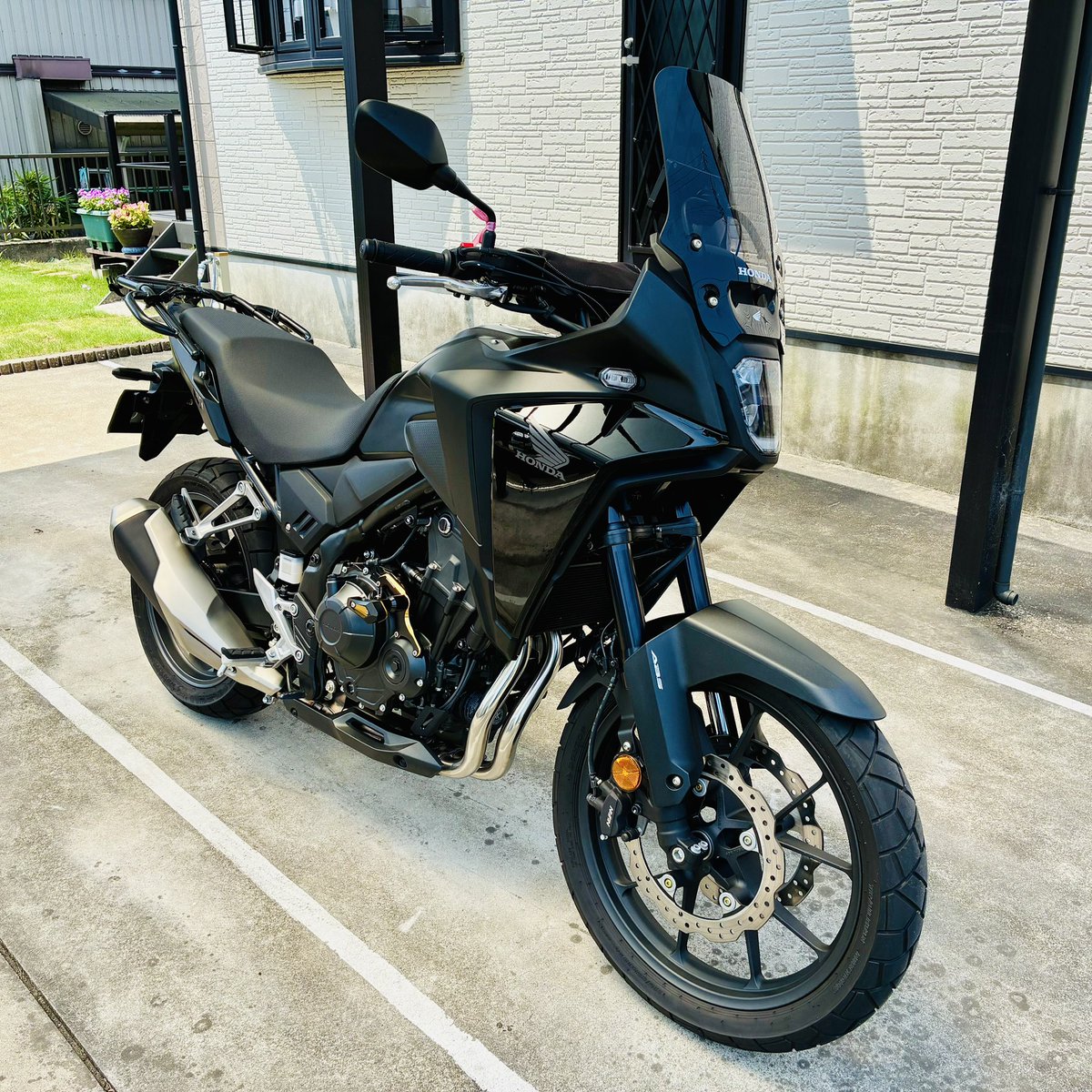 本日はお休み頂いて「俺号NX」磨いたった！ピカピカ✨

土日でビーナスライン行ってきました♪
土曜の夕方に☔️降られて大変だったけど楽しかった😄
また行こう👍
٩( ᐛ )و