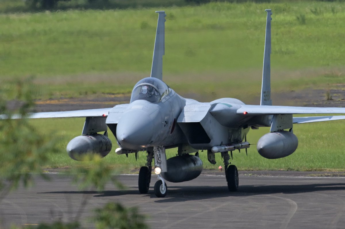 EgiYasuo73184's tweet photo. ミサイル付きでイニシャルオーバーヘッド‼️F-15(941)2025.7.7.
#岐阜基地 #飛行開発実験団 #AAM4
#nikon #Z8 #ベランダから https://t.co/ujsuzIqKtt