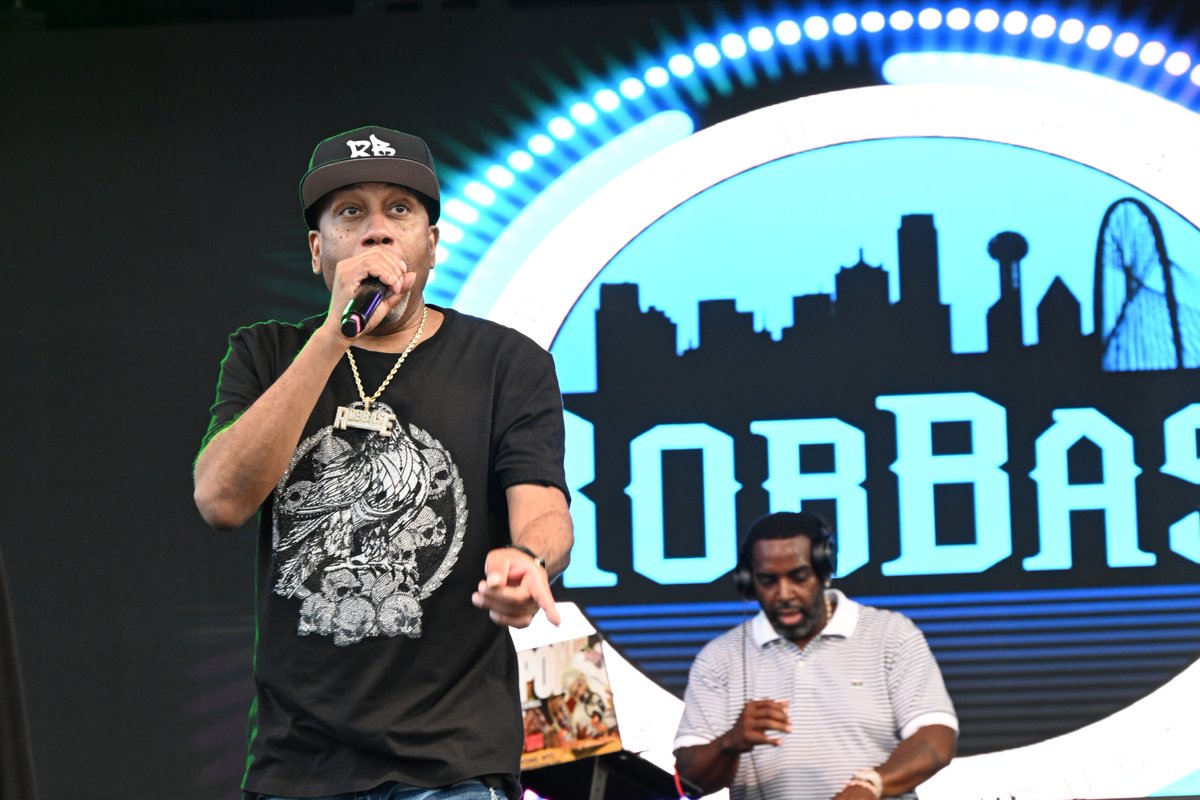 Red, white, and BOOM! 🎆 Fort Lauderdale threw it way back this 4th of July with an unforgettable night of fireworks, flavor, and @ilovethe90stour beats! 🇺🇸 View all the photos:
parks.fortlauderdale.gov/july4

#WeAreFTL @ftlcitynews
