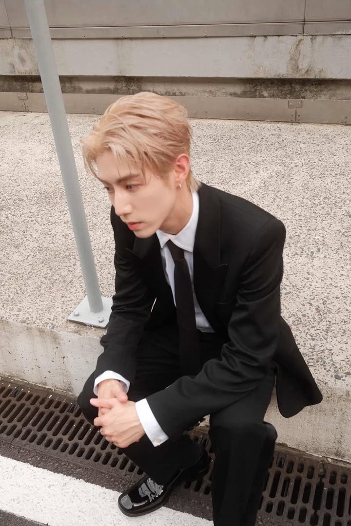 Katesmile___'s tweet photo. คนที่เหล่ท่อในวันนั้น คือคนที่หล่อเท่ในวันนี้และะทุกๆวัน #marktuan https://t.co/gX9miuFodY