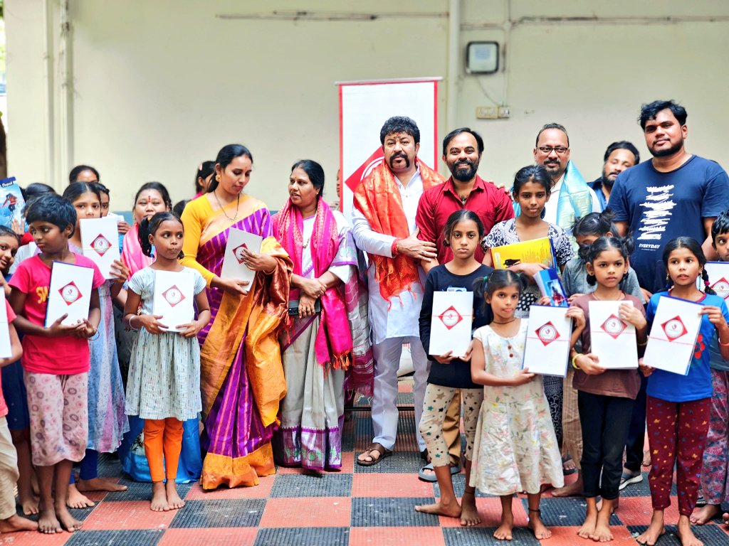 TeamVforu's tweet photo. Free Book Distribution 

Date : 28th June 2025

We Team Vfor"U" Foundation Distributed free Note Books to the children at an  Orphanage.

We Believe Small Things Make A Big Difference

#Booksdistribution https://t.co/AORpl2iiOg