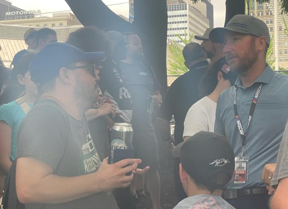 JCurran45's tweet photo. @jeff_gluck @bobpockrass Great to meet you guys in person at the tweet up today. Thanks always for the fan interaction and all the great info your provide to the sport #ChicagoStreetRace #NASCAR https://t.co/8b95Yqg69a