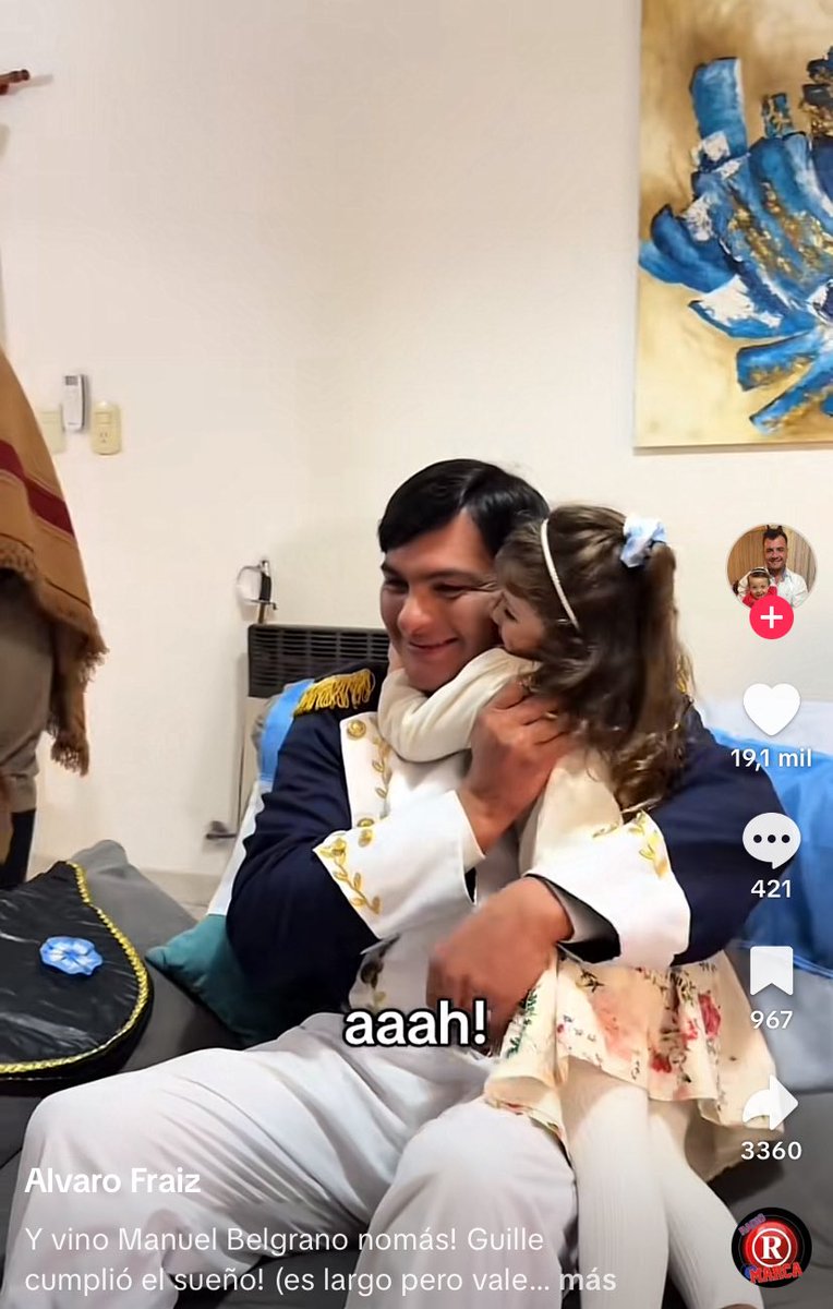 La nenita que lloraba porque quería invitar a Manuel Belgrano a su cumple lo conoció al final, cayó en la casa con caballos, comieron churros y hasta jugaron amaron un rompecabezas. Tipazo. El abrazo del final 🥲