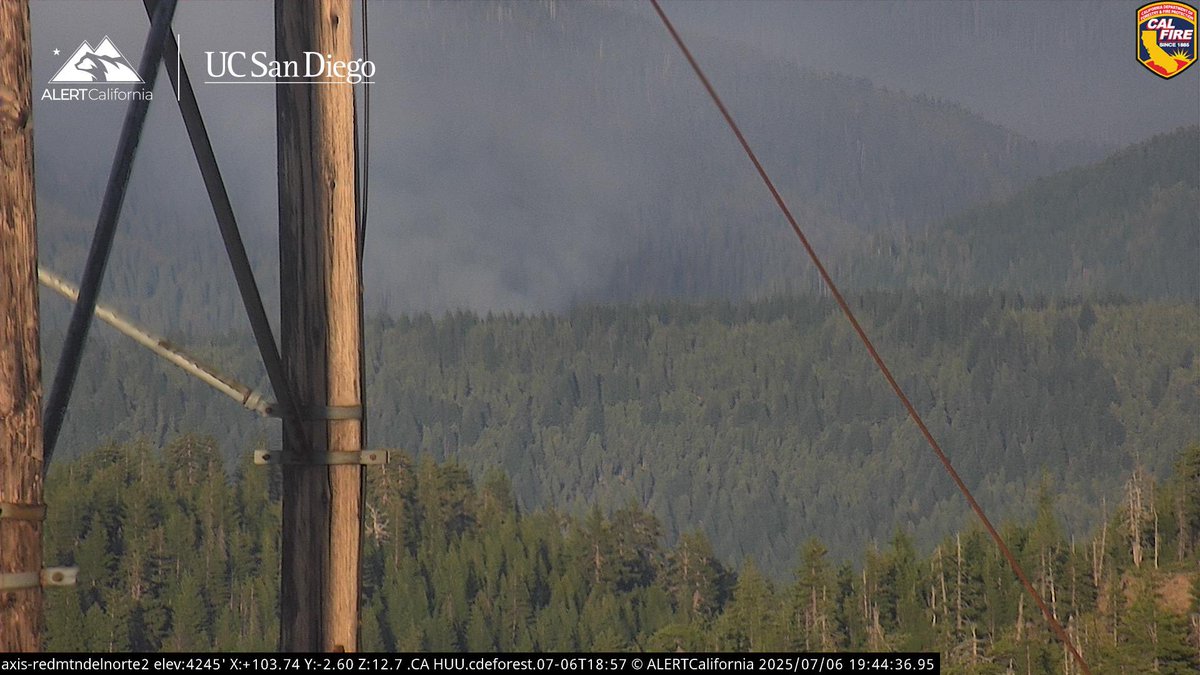 DanielFireTruck's tweet photo. This Fire kinda seems to be in the Middle of Nowhere within Six Rivers National Forest, Del Norte County.
Air Attack 120 is overhead on it.
#RedFire https://t.co/qfQGvNGBaN