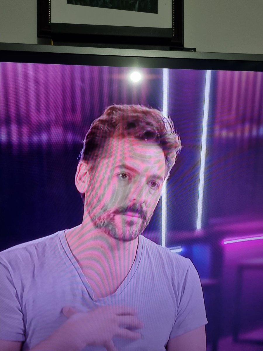 inesbermud82191's tweet photo. #MasterChefCelebrityColombia como es posible que en una hora hacen un huevo  con pan como plato para eliminación y la salven no es justo con Rodrigo merecía seguir en el programa.. https://t.co/EfdvkhiS3o