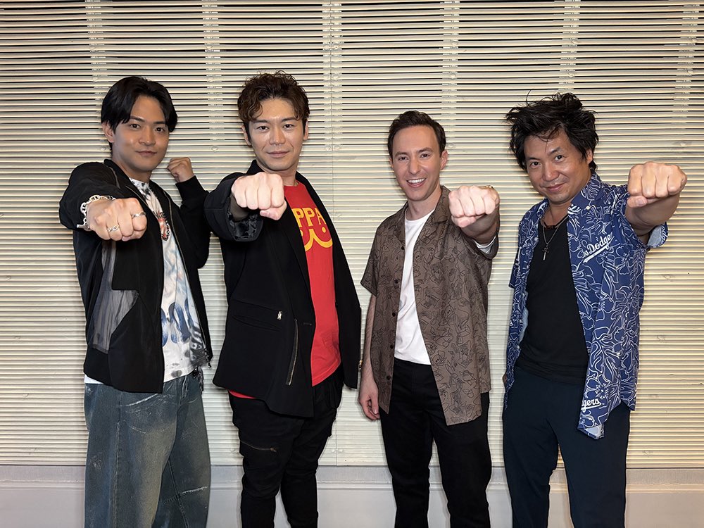 🎉ギネス世界記録™達成🎉
2025年7月5日 #AX2025 の「ワンパンマン」パネルで
The most people performing a ""One-Punch Man"" Maji Naguri/Serious Punch（ワンパンマンのマジ殴りポーズをした最多人数）のギネス世界記録™に挑戦し
見事1107人で達成しました！
 
ご協力感謝です👊
 
#onepunchman