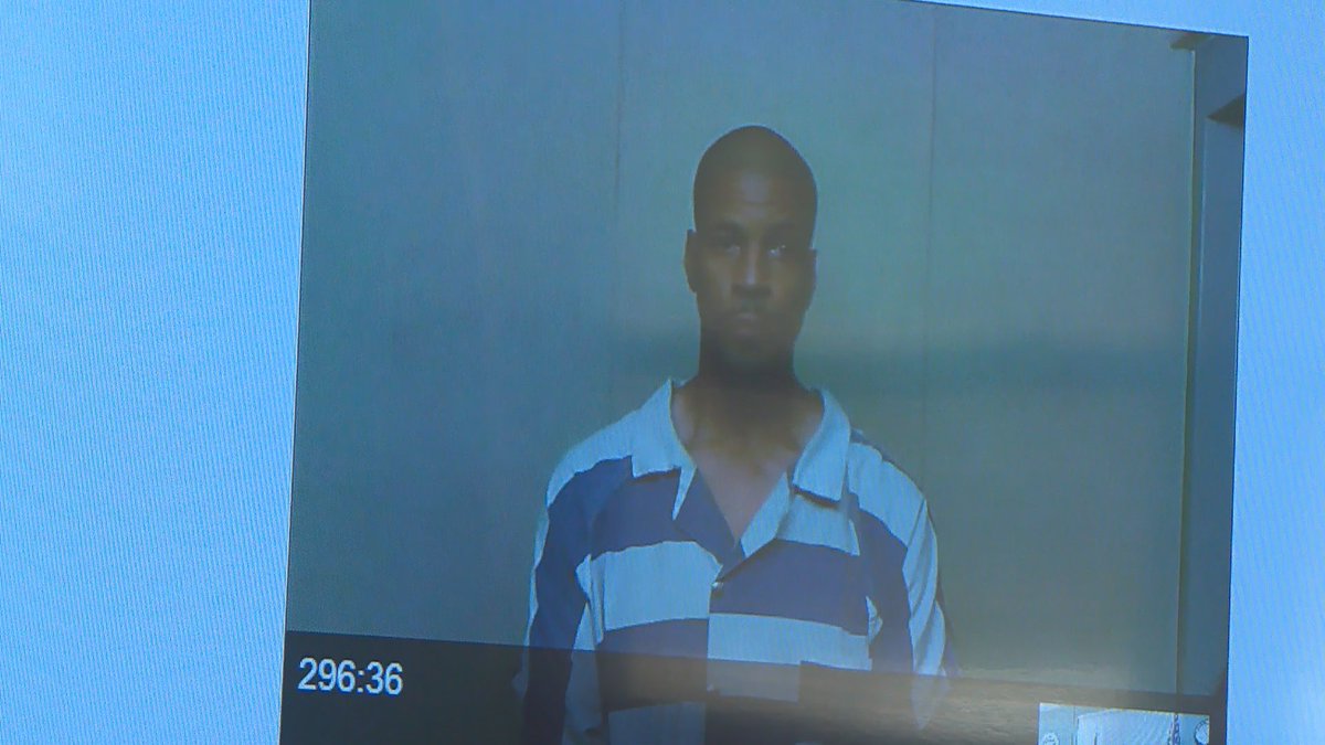 EmilyJohnsonTV's tweet image. #NEWTONIGHT: “Aspiring influencer” Ramon Ortiz was granted bond in nearly three dozen charges surrounding his reckless driving case. Ortiz addressed the courtroom, saying “I'm looking forward to going to court and proving my innocence."