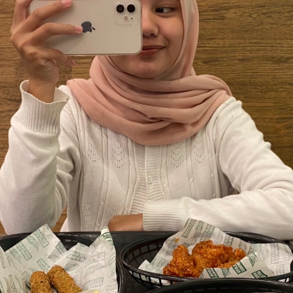 she tweet media