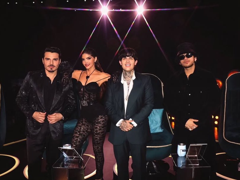 uknowwmax's tweet photo. JOP junto con los jueces de “pase a la fama” (Adriel Favela,Horacio Palencia y Ana Barbara) https://t.co/PLq3ZMJnSw