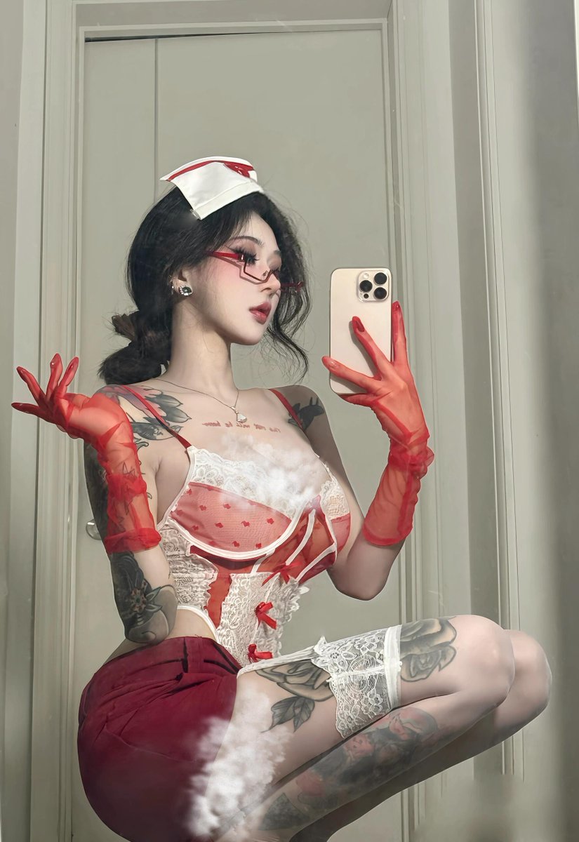 正大光明地网图诈骗 #妖屌 #杀妈 💚随随便便偷的 #网图 #名媛 也能让傻逼们跪地甩屌丧志呢💚小葵又是谁的 #纹身 #亲妈 呀