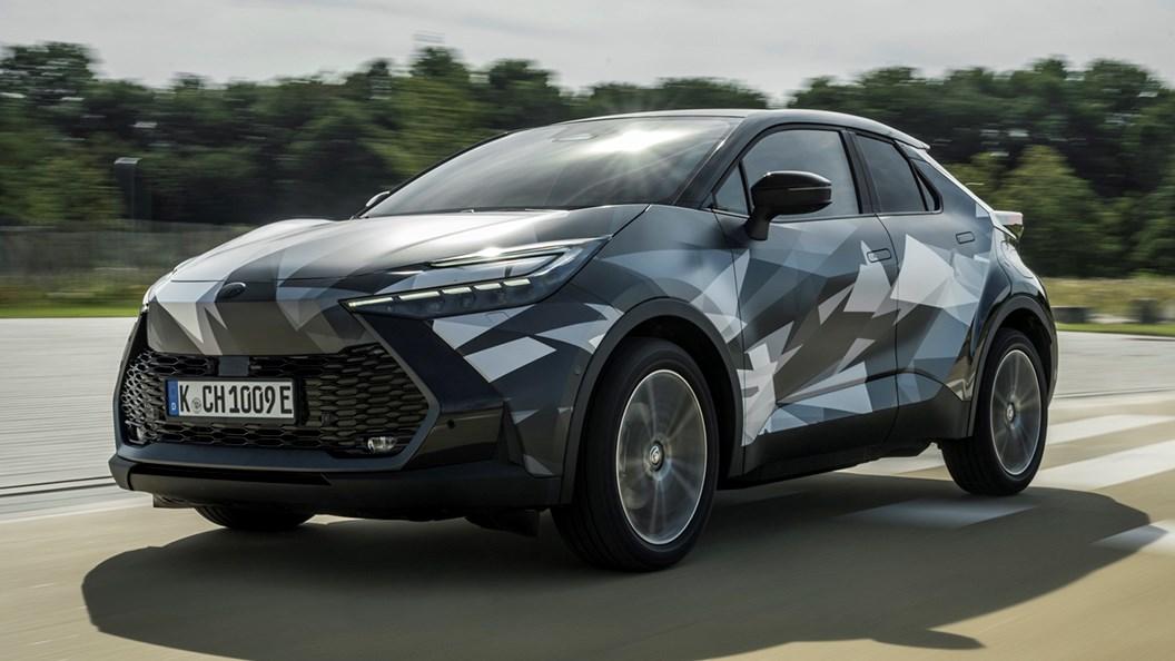 The new 2023 Toyota C-HR crossover now comes with a choice of two hybrid engines and a plug-in hybrid (PHEV) with a claimed 41-mile electric range. We sent @Keith_Adams___ off to drive a prototype representative of production versions ⚡️ 👀 
carmagazine.co.uk/car-reviews/to…