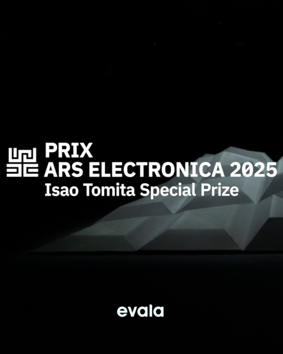 世界で最も歴史の長いメディアアートの国際的コンペティション Prix Ars Electronica 2025にて、evalaが Isao Tomita Special Prize (冨田勲特別賞) を日本人で初めて受賞しました。

NTT ICC個展「evala　現われる場　消滅する像」での新作《ebb tide》と、evalaのこれまでの活動が評価されました。