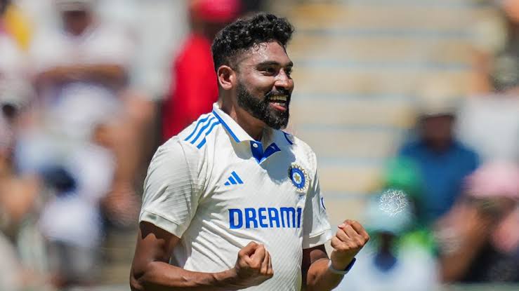 SLiveyoungue's tweet photo. @JayShah @ShubmanGill @imjadeja @RishabhPant17 The Unsung hero.. DSP Saheb Nobody will forget his efforts.. Neither ignore.. His efforts and dedication Siraj @JayShah @BCCI @CricketNDTV @india https://t.co/gUVgp05T1t
