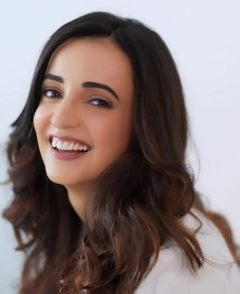 ganigameena's tweet photo. π«Άπ€π€π§Ώ
#SanayaIrani https://t.co/Lm6K379KpI