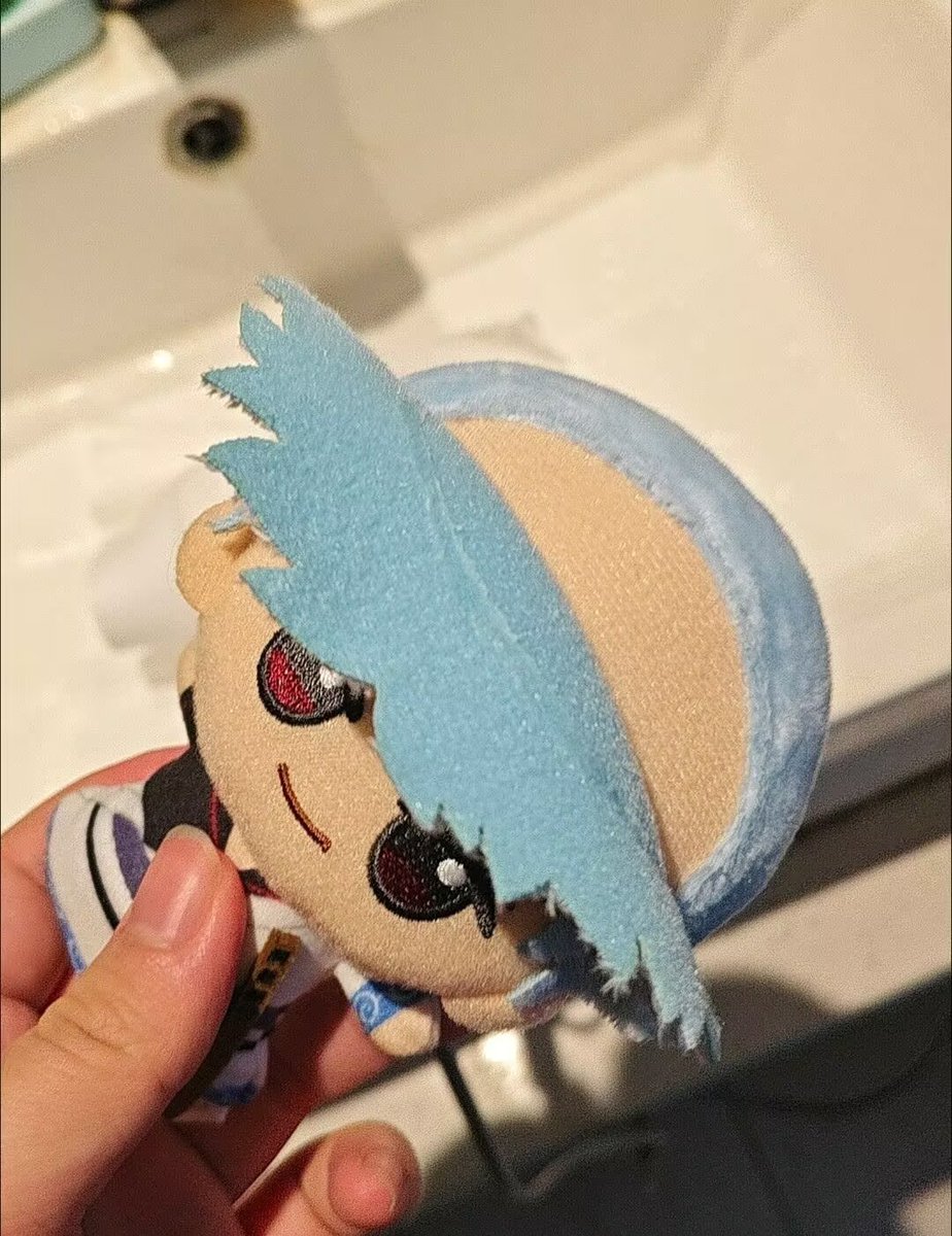 cloudyQchan's tweet image. 😬