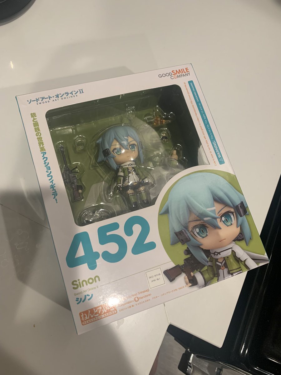 The photo on the left was at AX 2019 my first con… 6 years ago…

The photo on the right… I found her after all these years… 

I couldn’t get her unless I pay a fucking stupid pricing… or she wasn’t in the US.

she’s finally home. 😭