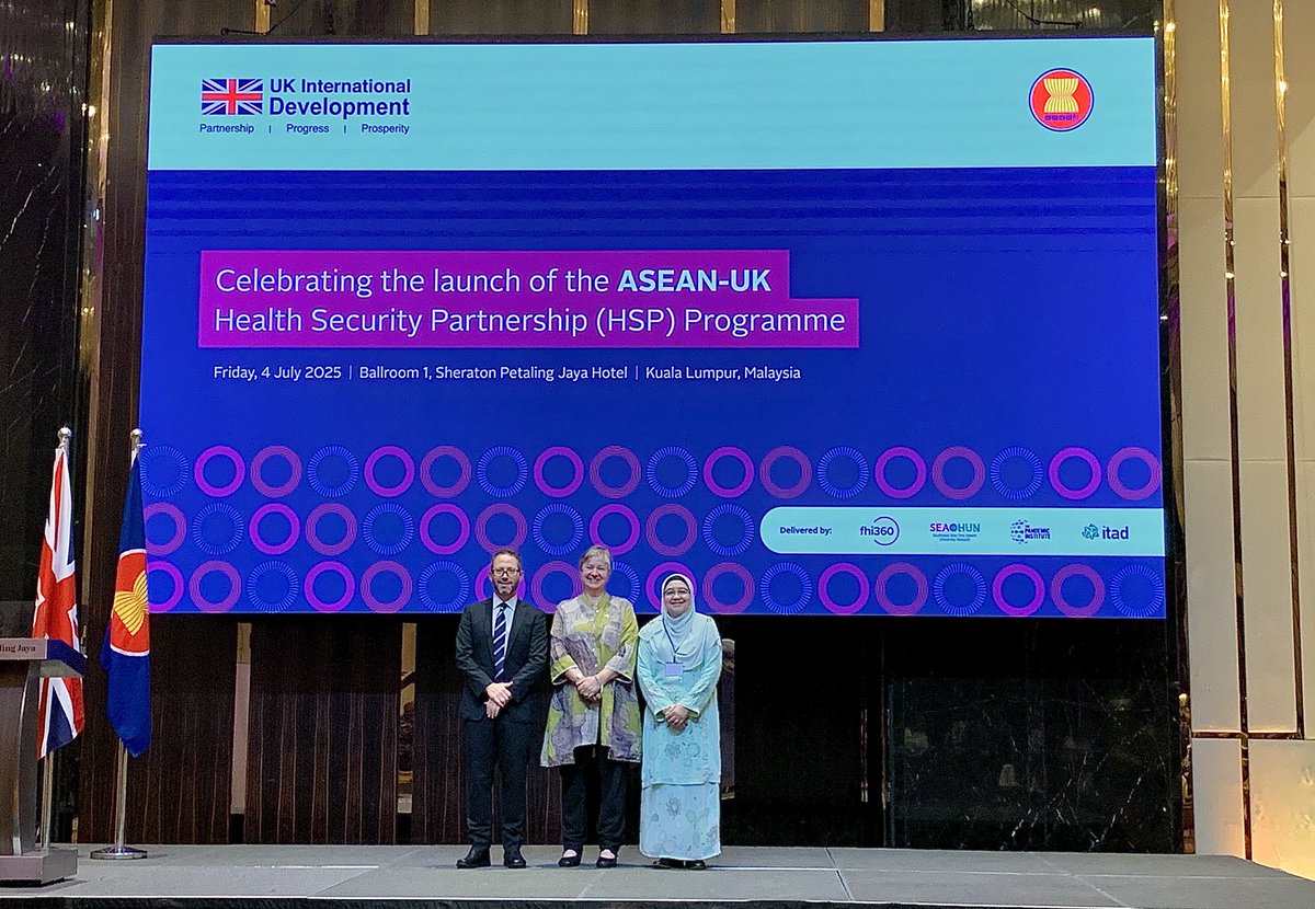 ukmissionasean's tweet image. Just launched at #SOMHD in Kuala Lumpur: The @ASEAN-UK Health Security Partnership! A new UK-funded programme to strengthen SE Asia’s defences against health threats like pandemics & climate-linked diseases.
Press release: gov.uk/government/new…
#UKASEANHSP #OneHealth #UKASEAN
